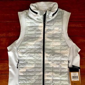 Women’s THE NORTH FACE vest!